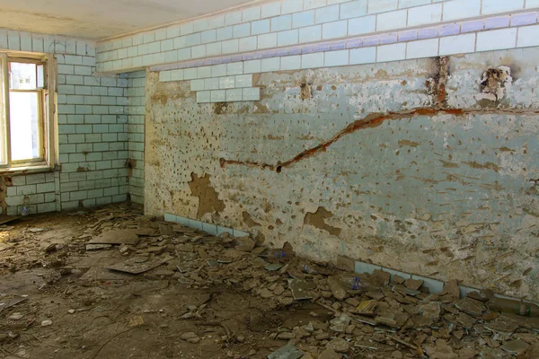 Dükkanı çalıştı bitkinin yağma ve yok etmek 