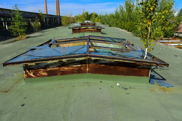 Yıkılan bina fabrika Atölyesi