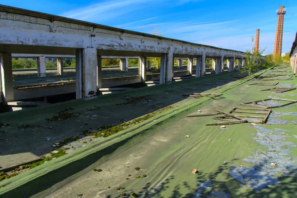 Yıkılan bina fabrika Atölyesi, 