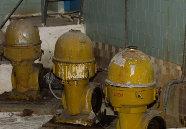 Equipo Viejo Desmantelado Oxidado Para Producción Queso Una Fábrica Abandonada —  Fotos de Stock