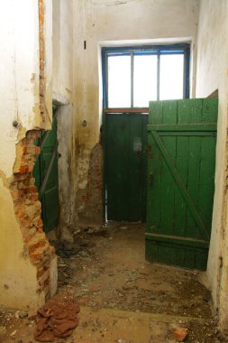 Süt üretimi için eski ve demonte Emlak 