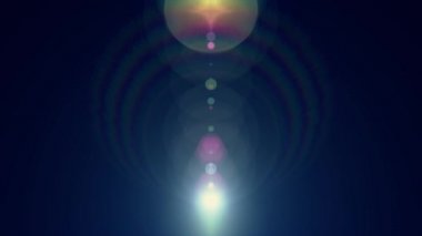 Dikey hareketli ışık optik lens arka plan parlak animasyon sanat fişekleri - yeni kalite doğal aydınlatma lambası etkisi dinamik renkli parlak video görüntüleri ışınları