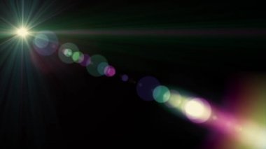 Yatay güneş ışıkları optik lens hareketli arka plan parlak animasyon sanat fişekleri - yeni kalite doğal aydınlatma lambası etkisi dinamik renkli parlak video görüntüleri ışınları