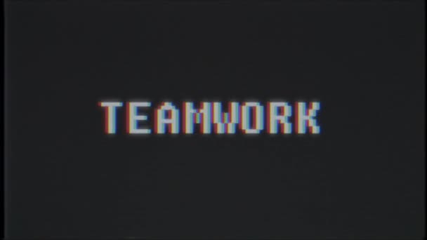 Retro videogame Teamwork word tekst computer oude tv glitch interferentie lawaai scherm animatie naadloze loops nieuwe kwaliteit universele vintage beweging dynamische geanimeerde achtergrond kleurrijke vrolijke video m — Stockvideo