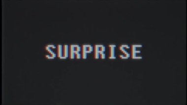 Retro videogame sürpriz kelime metin bilgisayar tv arıza parazit gürültü ekran animasyon sorunsuz döngü yeni kalite evrensel vintage hareket dinamik animasyonlu arka plan renkli neşeli video m