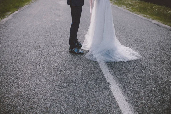 Exibição Recortada Casou Estrada Rural — Fotografia de Stock