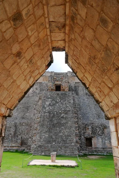 Uxmal mayan ruins Pyramide culture mexico Yucatan — Stock Photo, Image