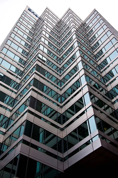 Toronto'dan bina Cephe Süsleme