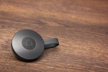 Viyana, Avusturya, 09 Kasım 2015: Google Chromecast HDMI-Dongl