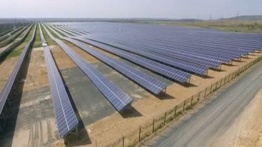 Hava atış güneş panelleri - güneş enerjisi Santrali.