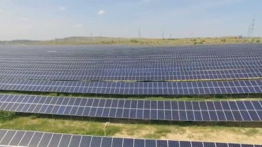 Hava atış güneş panelleri - güneş enerjisi Santrali.