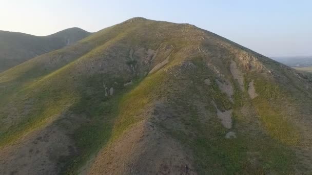 Vuelo a la cumbre . — Vídeos de Stock