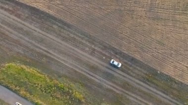 Bir adamın alanları havadan görüntüleri.