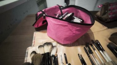 Kozmetik ve tuvalet malzemeleri.