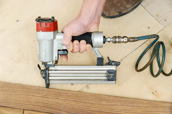 Installing a wooden floor. — Stock Photo, Image