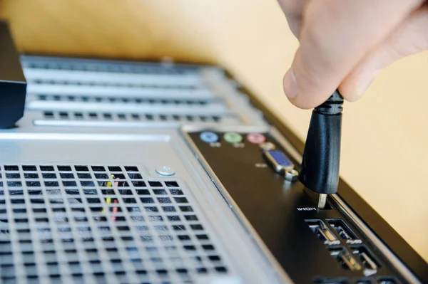 The hand with cable plug HDMI. — Stock Photo, Image