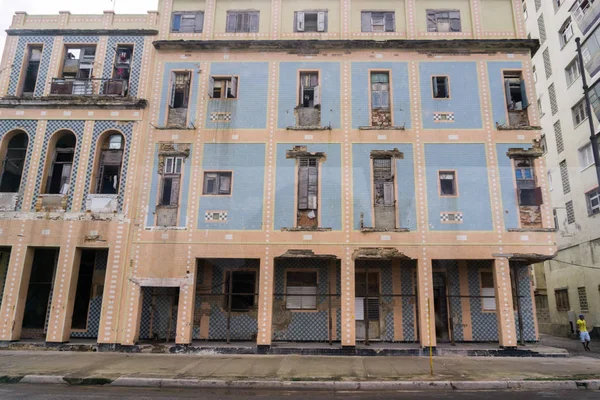Old Havana fasady — Zdjęcie stockowe