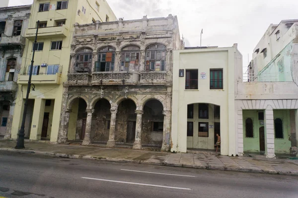 Old Havana fasady — Zdjęcie stockowe