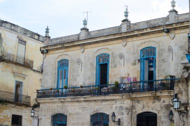 şehir merkezinde eski sokak havana