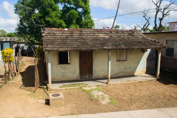 Maisons anciennes en cuba — Photo