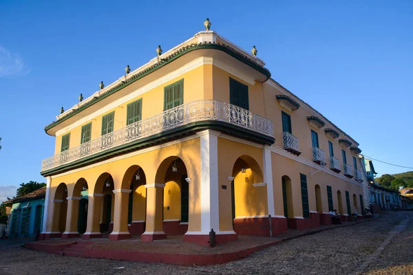 Ikone und Turm in Trinidad, Kuba — Stockfoto