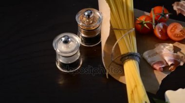 İtalyan spagetti, domates ve pastırma için Gıda katkı maddeleri