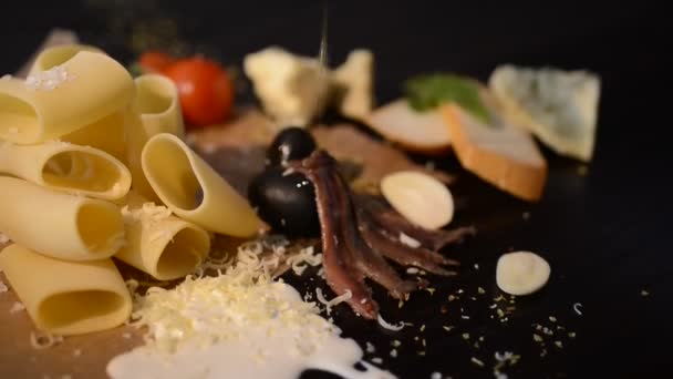 Tészta-olasz élelmiszer-összetevők — Stock videók