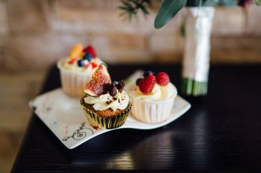 gelin buketi ve öznitelikleri düğün pastası