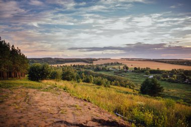Çiftlikte güzel gün batımı