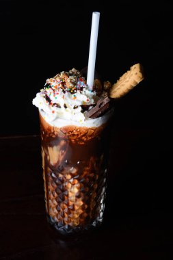 Frappuccino ile kahve bir fincan krem şanti çok eaway,