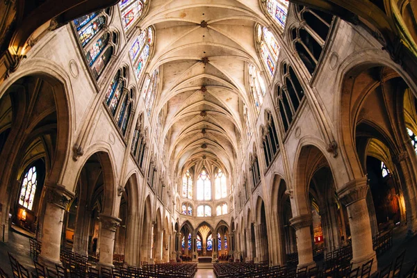 Paris - saint severin Gotik kilise içinin