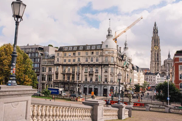 Бельгия View Antwerp Cathedral Street Away123 Meter Tower Католическая Приходская — стоковое фото