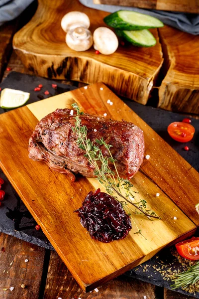 Nackensteak Filet Oder Filet Mignon Vom Schwein Oder Rind Saftiges — Stockfoto