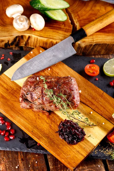 Steak Svíčková Nebo Filet Mignon Vepřového Nebo Hovězího Masa Šťavnatý — Stock fotografie
