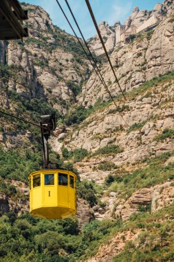 Montserrat Dağı (Katalonya, İspanya). Santa Maria Benedikt Manastırı