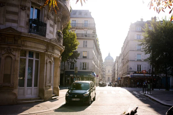 Eine Straße Paris Einem Sonnigen Herbsttag — Stockfoto