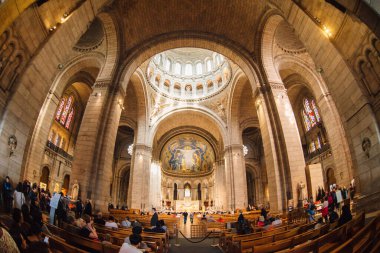 Paris 'in Kutsal Yüreği Bazilikası' nın iç manzarası, yaygın olarak Sacre Coeur Bazilikası olarak bilinir, Paris, Fransa.