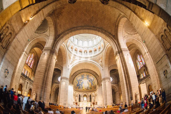 法国巴黎圣心大教堂的内景 俗称圣心大教堂 — 图库照片