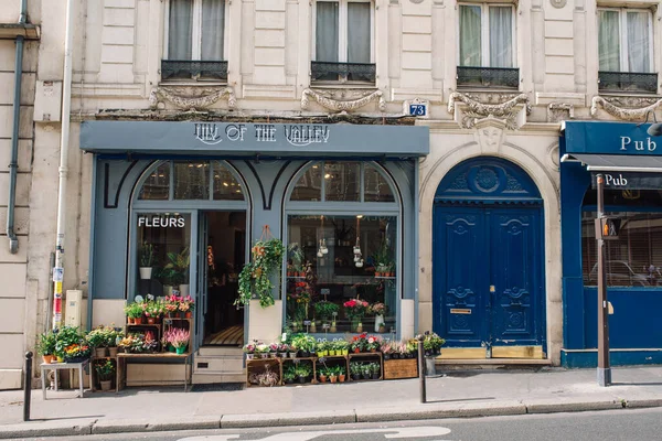 Uma Rua Paris Dia Ensolarado Outono — Fotografia de Stock