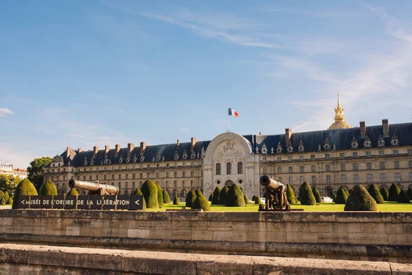 Tel National Des Invalides Paris France Sur Une Journ Ensoleill — Φωτογραφία Αρχείου