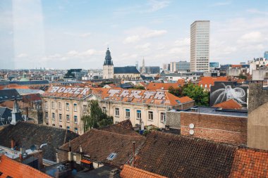 Güneşli bir günde Brüksel 'deki Mahkeme görüşü