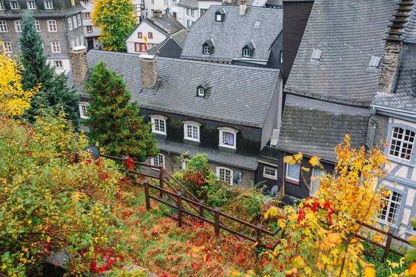 Utsikt Över Staden Monschau Från Toppen Kulle Tyskland Molnig Dag — Stockfoto