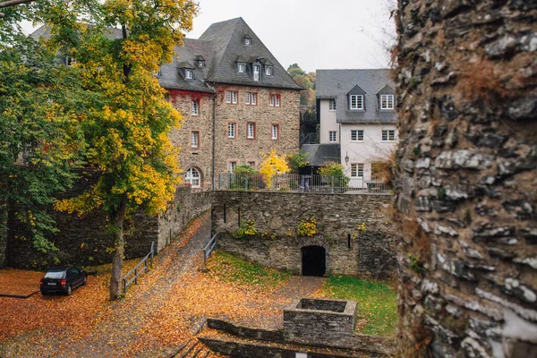 Monschau Németország Gyönyörű Történelmi Házak Egy Festői Városban Egy Felhős — Stock Fotó