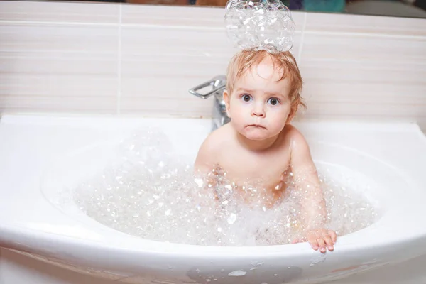Funny Child Playing Water Foam Bathroom Little Boy Bathes — Stock Photo, Image