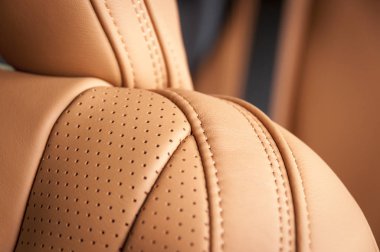 Modern spor araba kırmızı deri iç