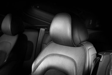 Spor araba deri koltuklar