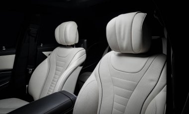 modern spor araba iç