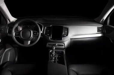 Modern lüks prestij araba iç, Pano, direksiyon simidi. Siyah deri iç. İzole windows, kırpma yolu dahil