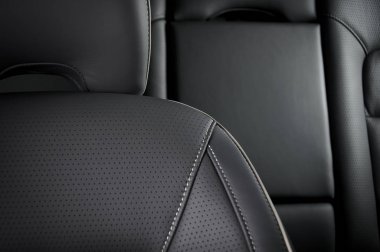 Modernluxury yarış arabası siyah deri iç delikli. Deri araba kafalık siyah koltuk ayrıntıları parçası.