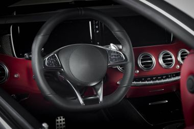 modern spor araba iç